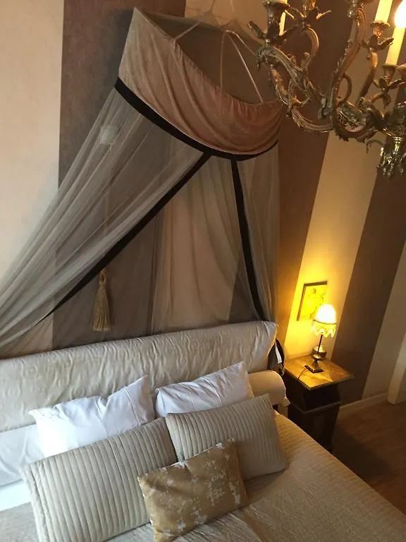 Oda ve Kahvaltı B&B Con Ampere Brugge